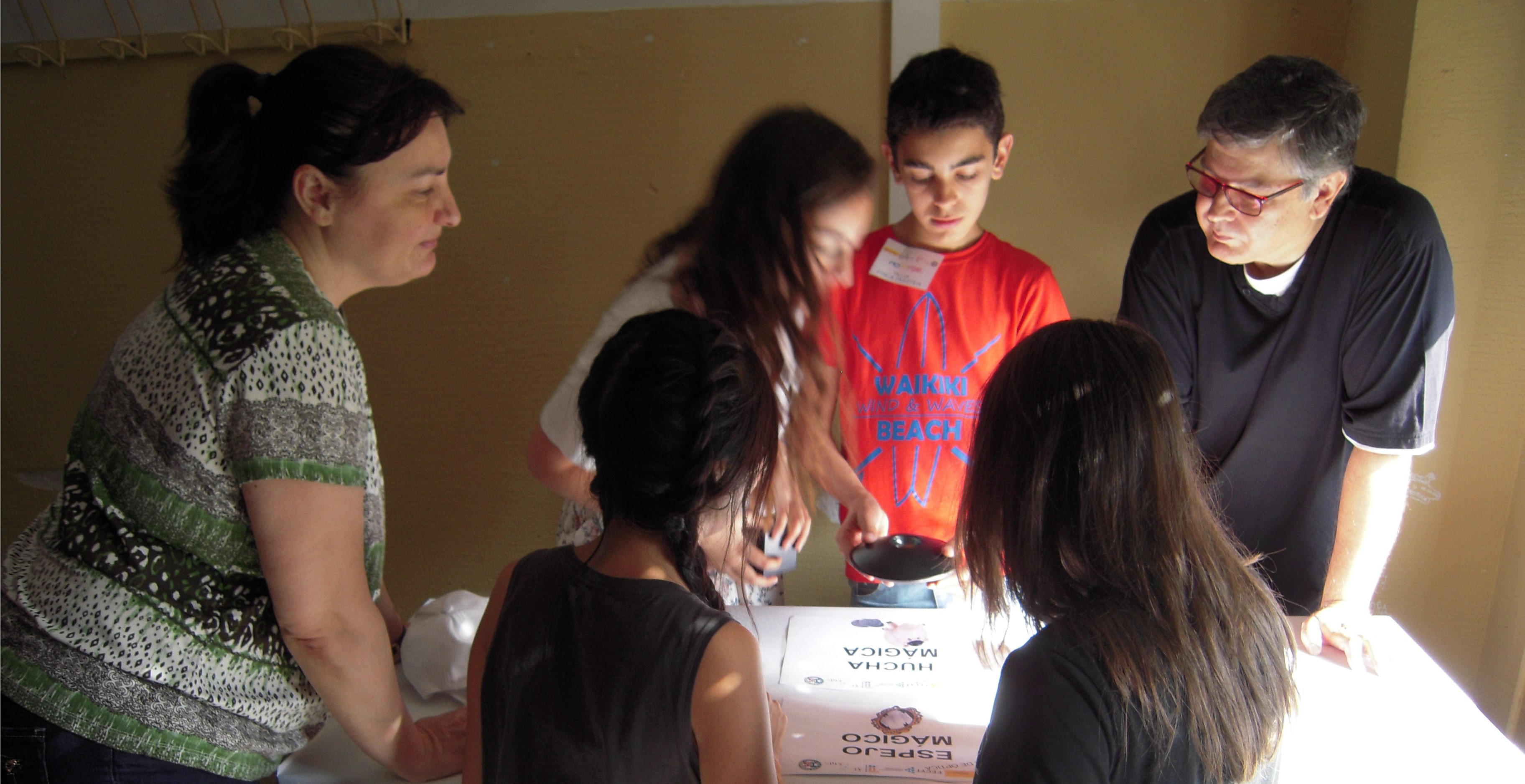 Talleres de Física divertida con los alumnos del IES San Fernando