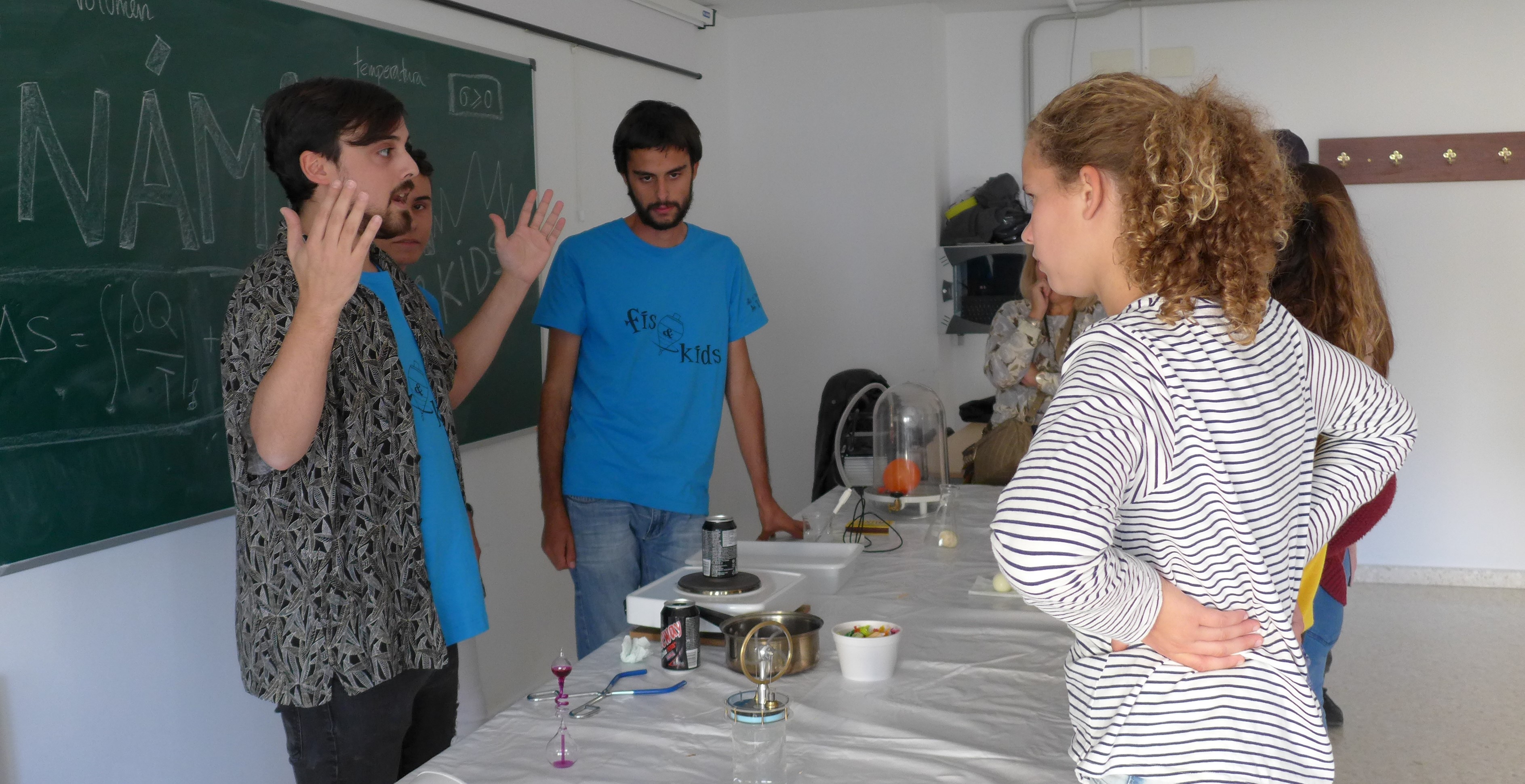 Sesión de la Semana de la Ciencia 2017 para el Colegio San Francisco Javier, de Fuente de Cantos