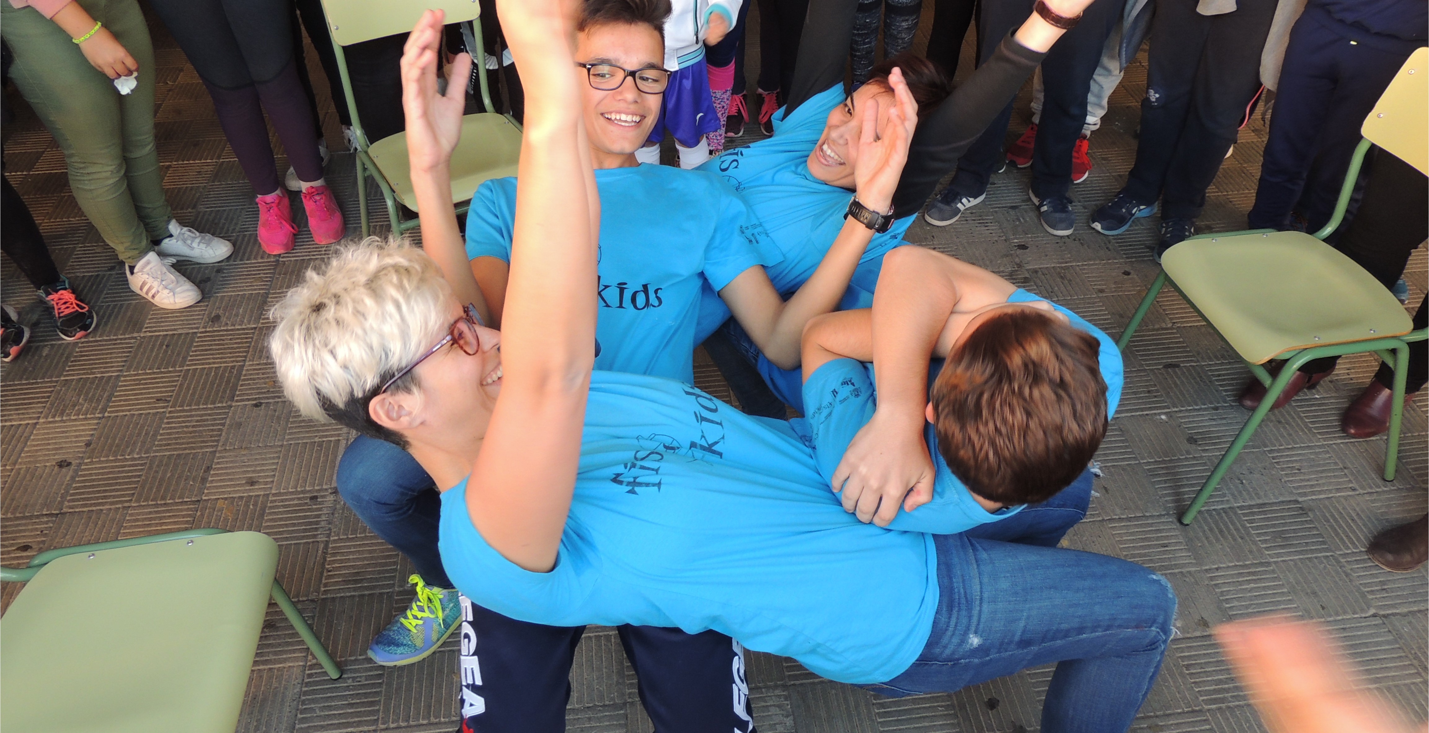 Sesión de la Semana de la Ciencia 2017 impartida por alumnos del IES San Fernando para </br> los colegios CEIP Santo Tomás de Aquino y CEIP Puente Real Badajoz